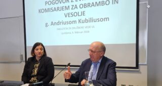 Europe at a Crossroads: Responsibility for Defence, Technological Autonomy, and Geopolitical Role